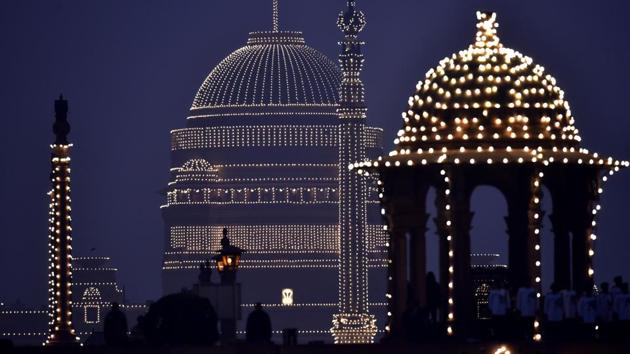 Dazzling retreat: Illuminated Raisina Hill during the Beating Retreat ceremony at Vijay Chowk in New Delhi. (Virendra Singh Gosain/HT photo) Dazzling retreat: Illuminated Raisina Hill during the Beating Retreat ceremony at Vijay Chowk in New Delhi. (Virendra Singh Gosain/HT photo)