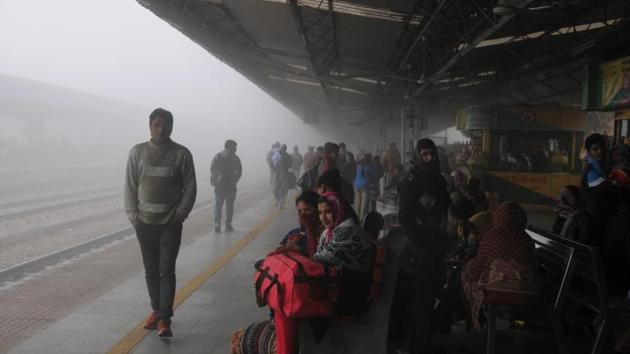 Dense fog in Delhi brought down visibility leading to delays and cancellations on Monday morning. (HT File Photo)