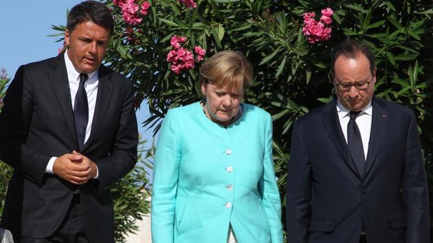 (Left to right) Italy Prime Minister Matteo Renzi, German chancellor Angela Merkel and French president Francois Hollande discuss the post-Brexit EU in August, 2016. (AFP photo) (Left to right) Italy Prime Minister Matteo Renzi, German chancellor Angela Merkel and French president Francois Hollande discuss the post-Brexit EU in August, 2016. (AFP photo)