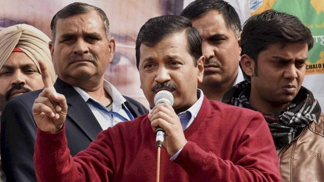 Delhi chief minister and AAP national convener Arvind Kejriwal addresses a public rally at Naag Kalan village in Majitha constituency in Amritsar on Sunday.(PTI Photo) Delhi chief minister and AAP national convener Arvind Kejriwal addresses a public rally at Naag Kalan village in Majitha constituency in Amritsar on Sunday.(PTI Photo)