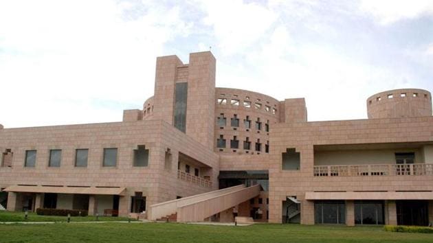 ISB, IIM-B Rise In FT Global MBA Ranking-2017 - Hindustan Times