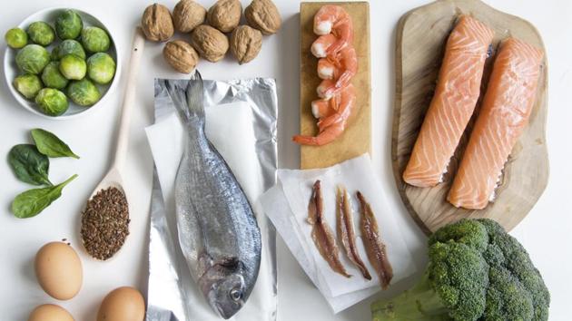 An anti-inflammatory, Mediterranean-style diet could help prevent fractures linked to reduced bone density in certain women.(CharlieAJA/Istock.com)