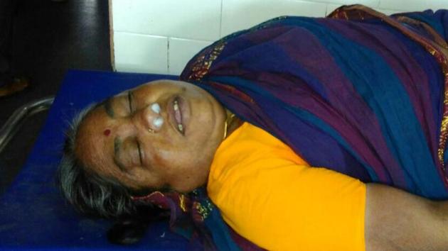 Lakshmamma allegedly died while waiting for the CM’s convoy to pass, in Telangana. (HT Photo) Lakshmamma allegedly died while waiting for the CM’s convoy to pass, in Telangana. (HT Photo)