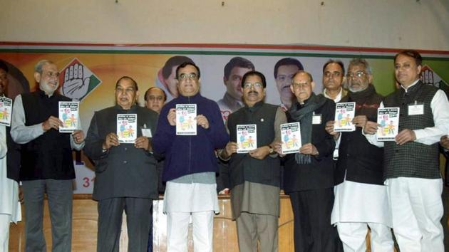 DPCC President Ajay Maken releasing a booklet on Delhi Government's corruption in New Delhi on Tuesday.(PTI) DPCC President Ajay Maken releasing a booklet on Delhi Government's corruption in New Delhi on Tuesday.(PTI)