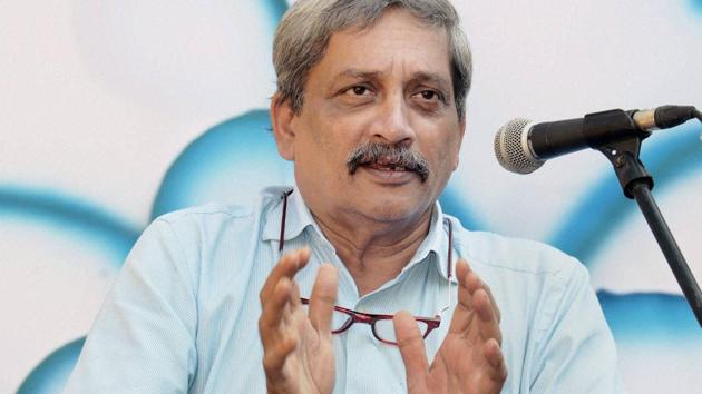 Defence Minister Manohar Parrikar speaks at an exhibition organised to promote cashless transactions, in Panaji, Goa.(PTI File Photo)