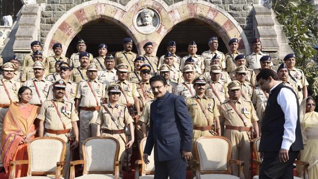 A gleam in the eye: Governor Ch Vidyasagar Rao with CM Devendra Fadnavis at the function.  (Anshuman Poyrekar/HT PHOTO) 