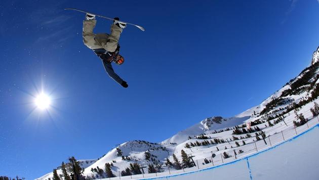 Markus Malin of Finland takes a practice run during the FIS Snowboard World Cup 2017 Men's Snowboard Halfpipe during the Toyota U.S. Grand Prix at Mammoth Mountain on January 31, 2017 in Mammoth, California. (Sean M. Haffey/Getty Images / AFP) Markus Malin of Finland takes a practice run during the FIS Snowboard World Cup 2017 Men's Snowboard Halfpipe during the Toyota U.S. Grand Prix at Mammoth Mountain on January 31, 2017 in Mammoth, California. (Sean M. Haffey/Getty Images / AFP)