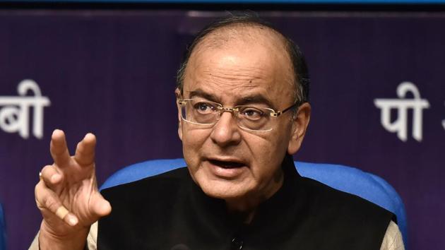 Finance minister Arun Jaitley addresses a post-budget conference in New Delhi.(Sanjeev Verma/HT Photo)