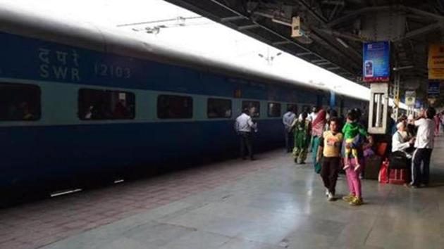 Muzaffarpur, Patna Sahib and Buxar railway stations in Bihar will be developed with private participation.(HT Representative Photo) Muzaffarpur, Patna Sahib and Buxar railway stations in Bihar will be developed with private participation.(HT Representative Photo)