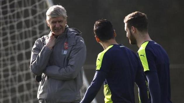Arsene Wenger-managed Arsenal have 47 points from 23 matches, while Chelsea have 56.(Reuters)