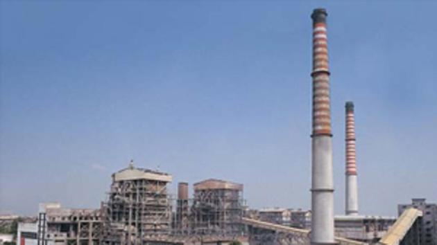 On January 31, the Delhi Pollution Control Committee had ordered the extension of closure of the Badarpur plant till further orders. (HT Photo) On January 31, the Delhi Pollution Control Committee had ordered the extension of closure of the Badarpur plant till further orders. (HT Photo)