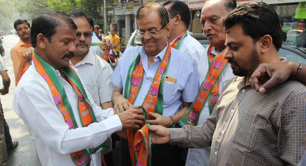 Political adjustments and intrigue are likely to continue over the weekend, until the last date to withdraw candidature(Praful Gangurde)