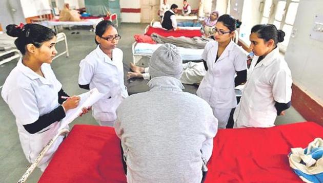 A young heroin addict undergoing treatment at Guru Nanak Hospital, Amritsar.(HT File Photo) A young heroin addict undergoing treatment at Guru Nanak Hospital, Amritsar.(HT File Photo)
