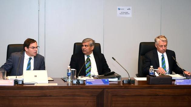 ICC’s chief operating officer Iain Higgins (from left), chairman Shashank Manohar and ICC chief executive David Richardson attend a board meeting.(Getty Images)