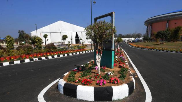 Venue of the global investors’ meet Momentum Jharkhand is being decorated and preparation is going at Mega sports complex in Ranchi(Diwakar Prasad/ HT Photo)