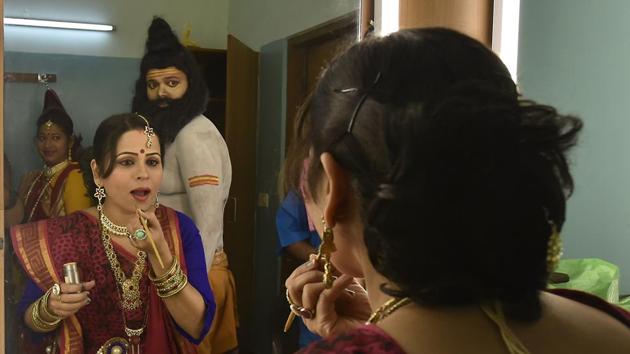 Theatre artists from Satabdira Kalkar get ready to perform their play “Babaji”, an Odia drama directed by Dhira Mallick. This year, 94 performances are part of the festival. (Raj K Raj/HT PHOTO)