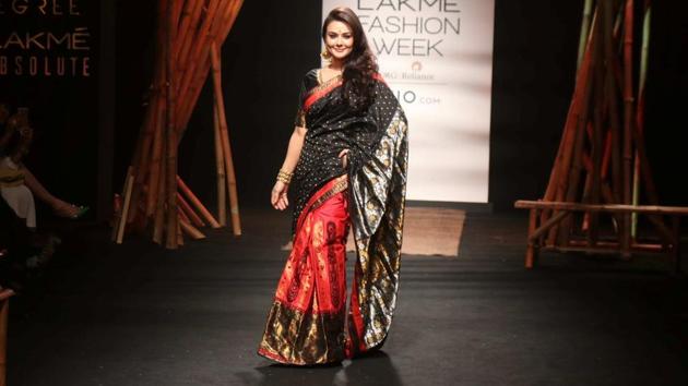 Actress Preity Zinta walks for designer Sanjukta Dutta’s creation at the fashion extravaganza. (IANS) Actress Preity Zinta walks for designer Sanjukta Dutta’s creation at the fashion extravaganza. (IANS)