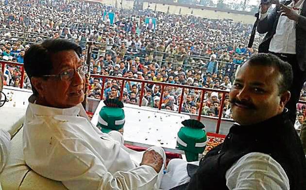 Ajit Singh at an election rally at Khatauli on Sunday. (HT Photo) Ajit Singh at an election rally at Khatauli on Sunday. (HT Photo)