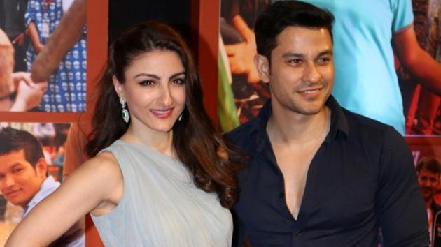 Actor Kunal Kemu with his wife and actor Soha Ali Khan pose for the cameras at the success party of Dangal. (IANS)