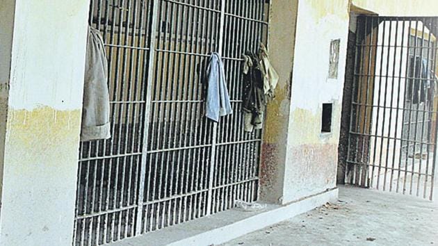 Chhattisgarh has five central jails, 12 district jails and 16 sub-jails where more than 18,000 inmates are lodged. Of them, around 10,000 are undertrials while 8,000 are convicts. (HT Representative Photo) Chhattisgarh has five central jails, 12 district jails and 16 sub-jails where more than 18,000 inmates are lodged. Of them, around 10,000 are undertrials while 8,000 are convicts. (HT Representative Photo)
