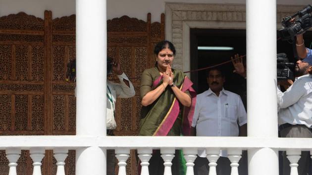 Sasikala Natrajan, a close friend and confidante of former Tamil Nadu chief minister Jayalalithaa, is today one step away from becoming the chief minister of Tamil Nadu.(HT File Photo)