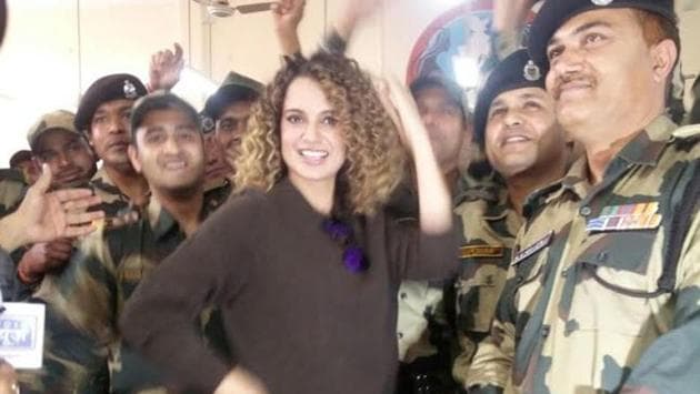 Kangana Ranaut dances with soldiers in Jammu. Kangana Ranaut dances with soldiers in Jammu.