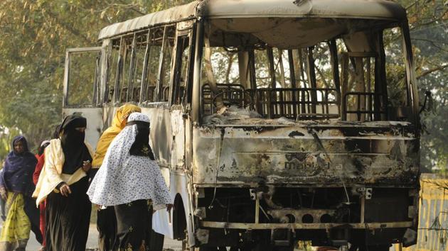 A police vehicle was allegedly burnt in Bhangar after two agitators died in firing. Villagers have been demanding the scrapping of a Power Grid Project for the last two months. (Samir Jana/HT File Photo) A police vehicle was allegedly burnt in Bhangar after two agitators died in firing. Villagers have been demanding the scrapping of a Power Grid Project for the last two months. (Samir Jana/HT File Photo)