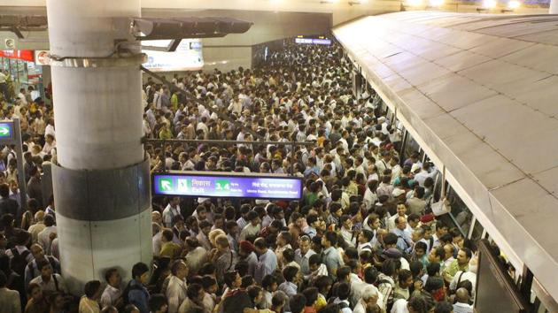 On Tuesday, train services were affected for more than two hours. Journey time for passengers doubled as trains were running at slow speed, which led to bunching of trains. (Hindustan Times) On Tuesday, train services were affected for more than two hours. Journey time for passengers doubled as trains were running at slow speed, which led to bunching of trains. (Hindustan Times)
