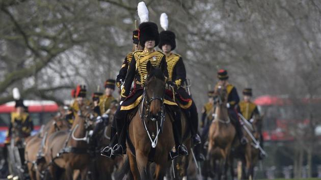 The King's Troop Royal Horse Artillery arrive for a Royal 41-gun salute to mark the start of Queen Elizabeth's Blue Sapphire Jubilee year at Green Park in central London, Britain, February 6, 2017. (Hannah McKay / REUTERS)