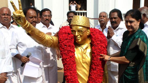 Former Lok Sabha member KC Palaniswamy said the AIADMK had collective leadership when MG Ramachandran was ill in 1984 and the party faced the assembly polls and won. (V Srinivasulu/HT Photo) Former Lok Sabha member KC Palaniswamy said the AIADMK had collective leadership when MG Ramachandran was ill in 1984 and the party faced the assembly polls and won. (V Srinivasulu/HT Photo)