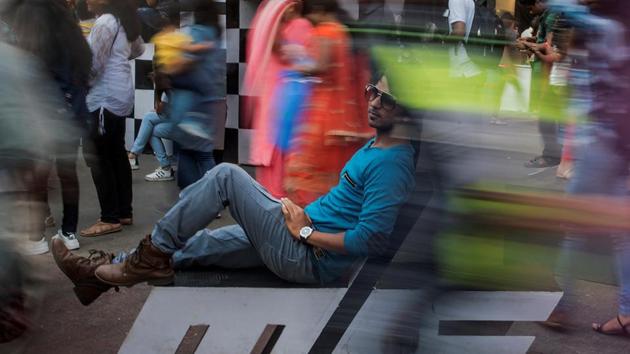 Why not sit and admire the art around us? (Satish Bate/HT PHOTO) 