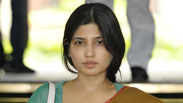 Dimple Yadav brought women in hordes to Ramlila Ground at Jaitpur Kalan in Agra. (Sonu Mehta/HT File Photo) Dimple Yadav brought women in hordes to Ramlila Ground at Jaitpur Kalan in Agra. (Sonu Mehta/HT File Photo)