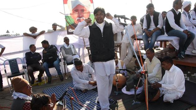 Jat protesters at the dharna spot in Jassia village on February 6, 2017.(Manoj Dhaka/HT Photo) Jat protesters at the dharna spot in Jassia village on February 6, 2017.(Manoj Dhaka/HT Photo)