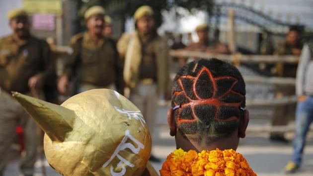 A BJP supporter in Allahabad, Uttar Pradesh.(AP)