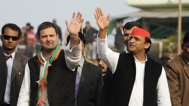 Congress vice president Rahul Gandhi and Uttar Pradesh chief minister Akhilesh Yadav wave to the crowds during a road show in Lucknow, January 29. The U.P election is now down to a direct battle between the Prime Minister and the chief minister.(Deepak Gupta/HT Photo) Congress vice president Rahul Gandhi and Uttar Pradesh chief minister Akhilesh Yadav wave to the crowds during a road show in Lucknow, January 29. The U.P election is now down to a direct battle between the Prime Minister and the chief minister.(Deepak Gupta/HT Photo)