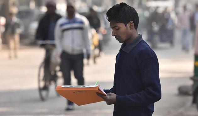 A volunteer conducts the survey on Anath Road.(Sanjeev Verma/HT PHOTO) A volunteer conducts the survey on Anath Road.(Sanjeev Verma/HT PHOTO)