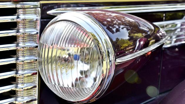 The front headlight of the Buik Convertible, 1938 model, with 4500 CC. The previous editions of the car rally have seen impressive worldwide participation and enthusiasm. (Mohd Zakir/HT PHOTO)