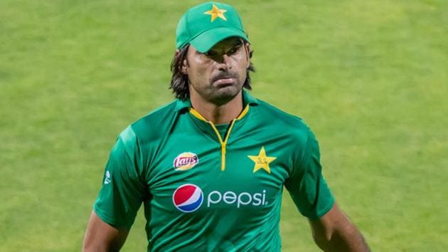 Mohammad Irfan was questioned by the Pakistan Cricket Board’s anti-corruption unit for the Pakistan Super League.(AFP)