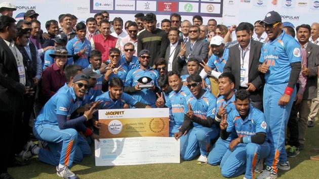 India blind cricket team will face Pakistan in the final of the T20 blind World Cup.(PTI) India blind cricket team will face Pakistan in the final of the T20 blind World Cup.(PTI)