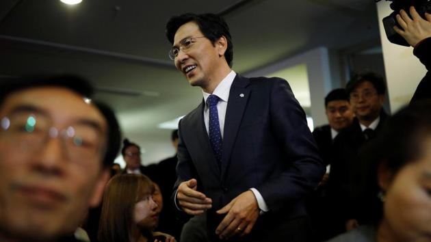An Hee-jung, a candidate for the upcoming South Korean presidential election, arrives at a debate in Seoul, South Korea, February 8, 2017. (REUTERS) An Hee-jung, a candidate for the upcoming South Korean presidential election, arrives at a debate in Seoul, South Korea, February 8, 2017. (REUTERS)