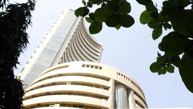 IT stocks were the biggest contributors to the gains with the Nifty IT index since the beginning of 2017, which fell about 7% in 2016, trading 0.41% higher. Tata Consultancy Services Ltd was up 0.8%, while Infosys Ltd was 0.7% higher. (AFP) IT stocks were the biggest contributors to the gains with the Nifty IT index since the beginning of 2017, which fell about 7% in 2016, trading 0.41% higher. Tata Consultancy Services Ltd was up 0.8%, while Infosys Ltd was 0.7% higher. (AFP)