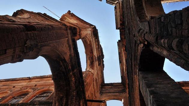 Situated at an altitude of 1,120 ft, the complex was founded by Raja Dhruv Dev in around 1710 AD, along the lofty banks of Tawi river. (Nitin Kanotra/HT Photo)