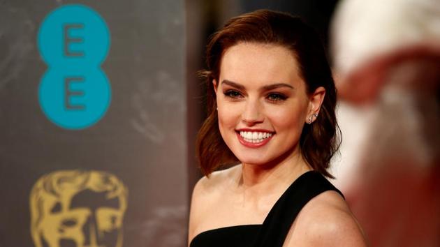 Daisy Ridley arrives for awards ceremony. (REUTERS)