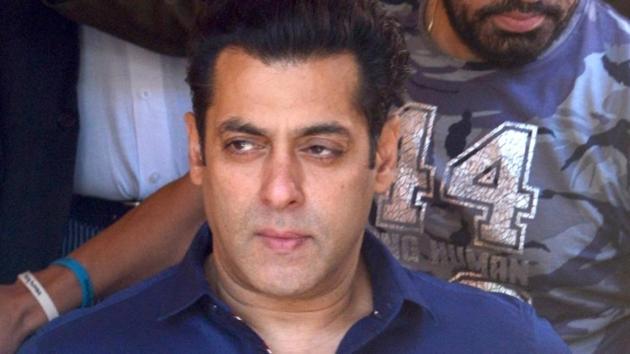 Actor Salman Khan, allegedly involved in 1998 blackbuck poaching arrives to present before a Jodhpur court on Jan 27. (IANS) Actor Salman Khan, allegedly involved in 1998 blackbuck poaching arrives to present before a Jodhpur court on Jan 27. (IANS)