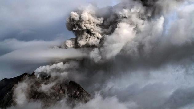 Indonesia is home to around 130 volcanoes due to its position on the ‘Ring of Fire’, a belt of tectonic plate boundaries circling the Pacific Ocean where frequent seismic activity occurs. (AFP PHOTO) Indonesia is home to around 130 volcanoes due to its position on the ‘Ring of Fire’, a belt of tectonic plate boundaries circling the Pacific Ocean where frequent seismic activity occurs. (AFP PHOTO)