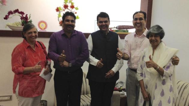 The petitioners with chief minister Devendra Fadnavis.(HT Photo)