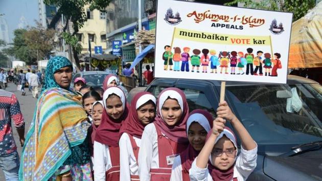 The students at one of their awareness rallies. (HT photo) The students at one of their awareness rallies. (HT photo)
