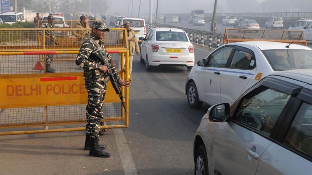 An activist associated with an NGO informed Delhi Police after stopping the truck suspected to be carrying beef. (HT File/ Representational Photo) An activist associated with an NGO informed Delhi Police after stopping the truck suspected to be carrying beef. (HT File/ Representational Photo)