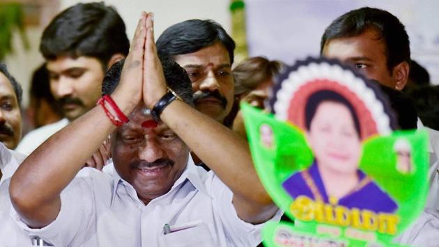 O Panneerselvam being greeted by party supporters, Chennai. (File Photo)(PTI)