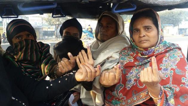 Women cast their vote in Bareilly. Voting is underway in 67 constituencies across 11 districts in Uttar Pradesh.(Sachin Saini/HT Photo)